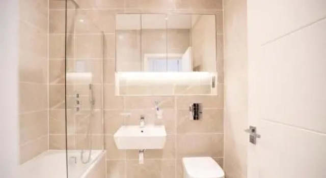 Apartment Town Centre - 2 bed, 2 bath, Varaa Huoneisto Asunnot kohteessa Merseyside, Huoneisto
