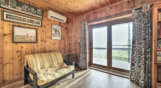 Bryson City Cabin w/ Hot Tub ~ 10 Mi to Dtwn!, Buchen Sie Ferienhaus Bryson City Great Smoky Mountains