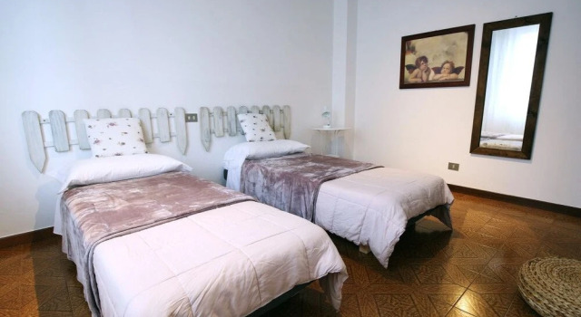 Bed and Breakfast D&D, Buchen Sie Hotel Cardano al Campo Lombardei
