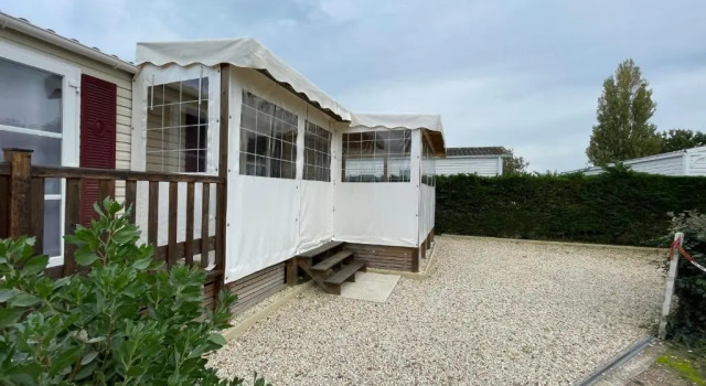 Бунгало Mobile home in a campsite with swimming pool in Marennes plage