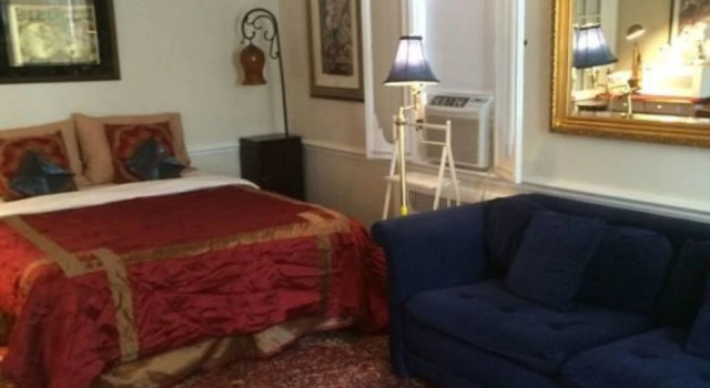 Wellesley Bed and Breakfast, Забронировать Отель Уэллсли Массачусетс