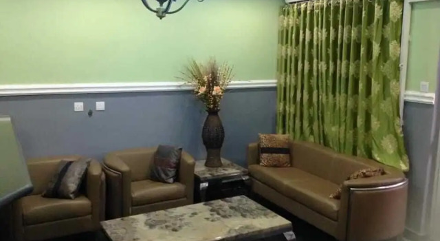 Blue-View Suites & Apartments, Buchen Sie Ferienwohnung Abuja Bwari