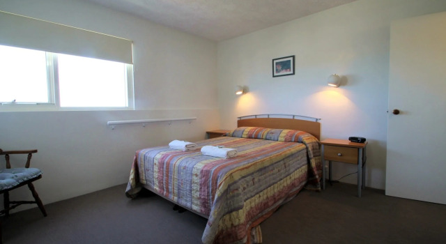 84 The Spit Holiday Apartments