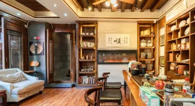 Linglong Xiaozhu | Travel Garden View Homestay, Забронировать Отель Лицзян Юньнань, рядом с Улица Сквер-стрит Древнего города Даянь