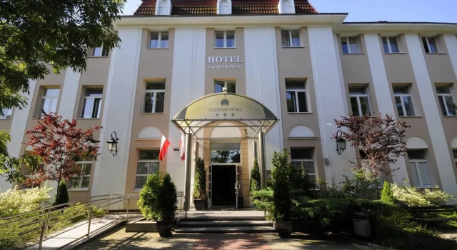Hotel Łazienkowski, Забронировать Отель Средместье Варшава