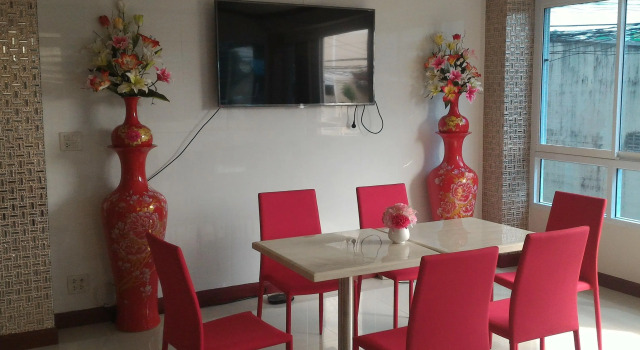 V-House Hotel