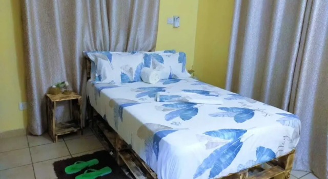 Lux Suites Mtwapa Holiday Home
