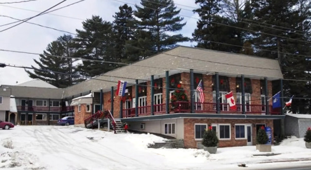 Aroostook Hospitality Inn - Van Buren, Maine, USA, Забронировать Отель Отели Мэна с завтраком, Завтраки