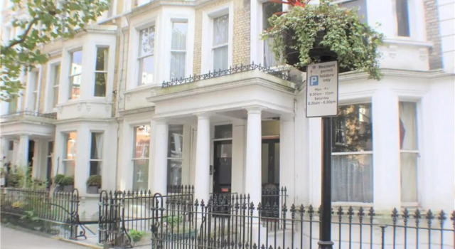 Bright and Modern 2 Bedroom Apartment in Earl's Court