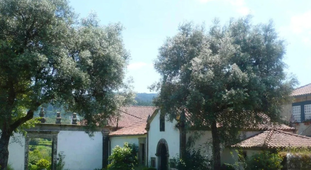 House With 4 Bedrooms In Gandra With Wonderful Mountain View Pool Access And Furnished Garden, Book Vacation Home Ponte de Lima 