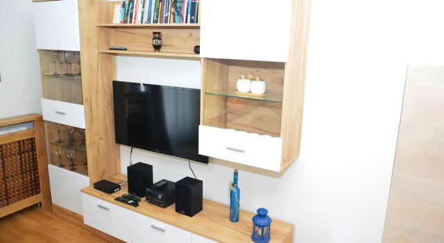 Apartments Olive, Book Lejlighed Hoteller i Kotor Riviera med parkering, Parkering