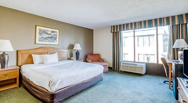 Полулюкс Standard OYO Hotel Monroe LA I-20