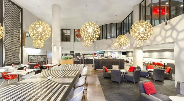 ibis Melbourne Hotel and Apartments