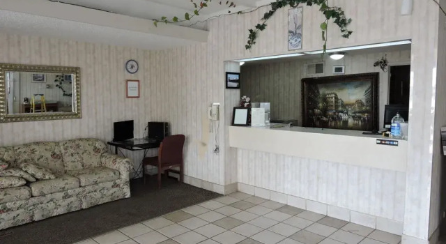 Budget Host Hutchinson, Book Hotel Hutchinson Kansas