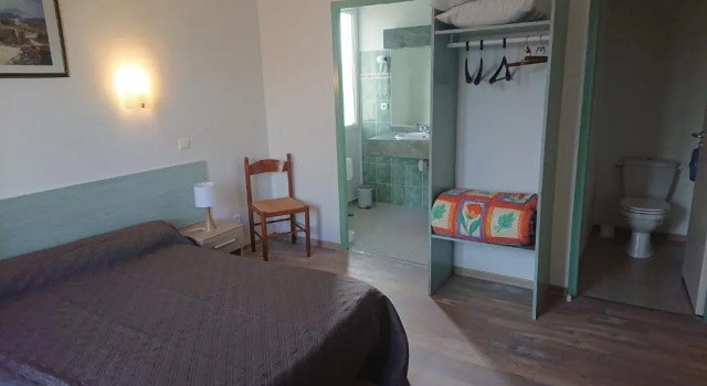 Auberge le Cévenol, Book Hostel Hostels in Aveyron, Hostel