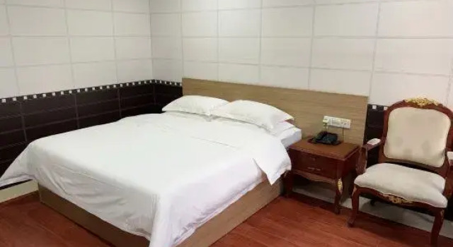 Люкс Luxury Fu'an Hotel (Guangzhou Baiyun Station Baixin Plaza)