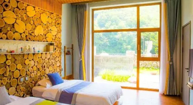 Люкс Kuandian Lake Light Mountain House B&B