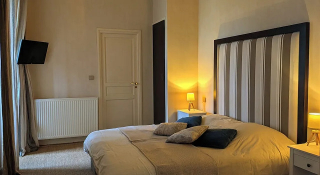 Chateau De La Pomarede, Réserver Hôtel La Pomarede Aude