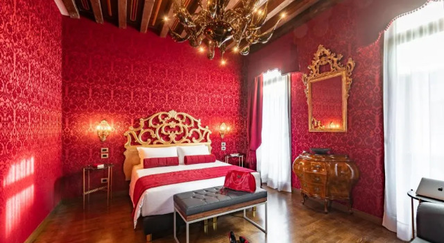 Двухместный номер Deluxe с видом на канал Palazzo San Lorenzo
