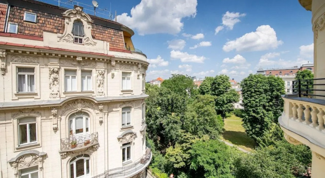 Duschel Apartments Imperial Living