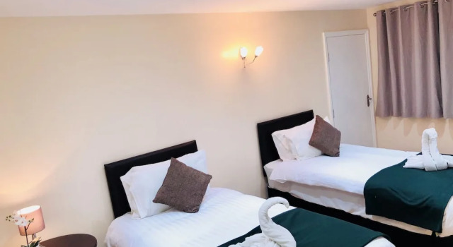 Hill Lodge Hotel, Buchen Sie Hotel Sudbury 