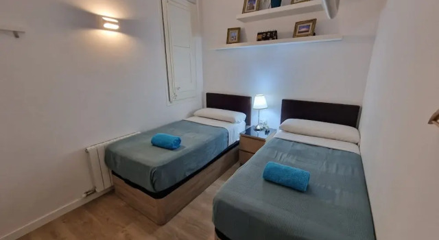 Flor rooms, Забронировать Отель Отели Барселоны 3 звезды, рядом с Железнодорожный вокзал Пасео-де-Грасиа, 3*