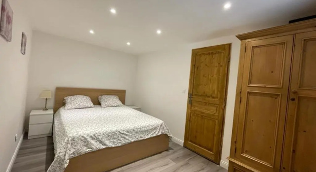 Beautiful 4 bedroom country cottage sleeps 7