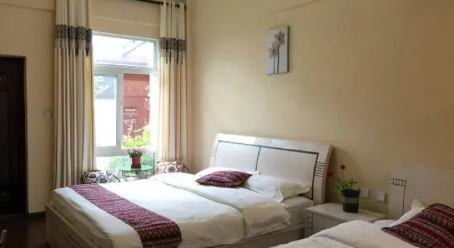 Семейный номер Standard Xiangruiju Inn