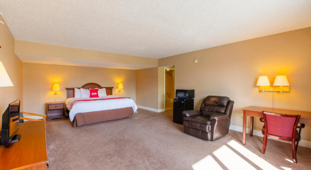 Номер Premium Port Allen Inn