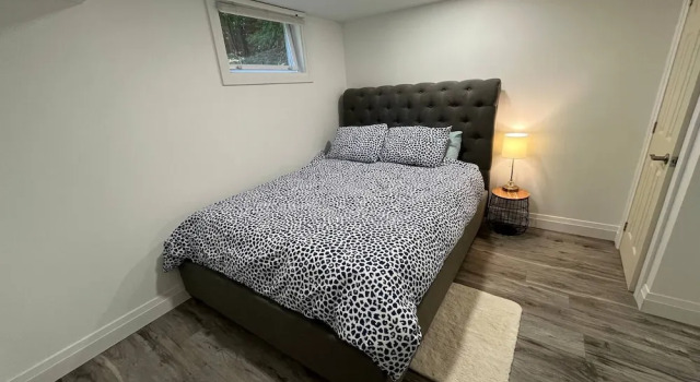 Adorable 1 Bedroom Suite With Kitchen &, Rezervați Pensiune Cambridge Huron, Perth, Waterloo and Wellington