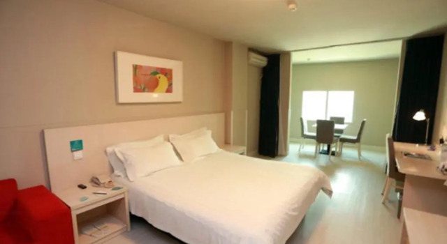 Номер Business Jinjiang Inn Wuhan Wuchang Railway Station