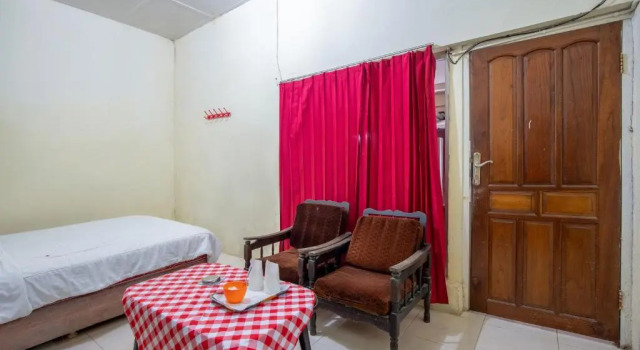 Standardní Dvoulůžkový s manželskou postelí pokoj Hotel Jogja Bukittinggi