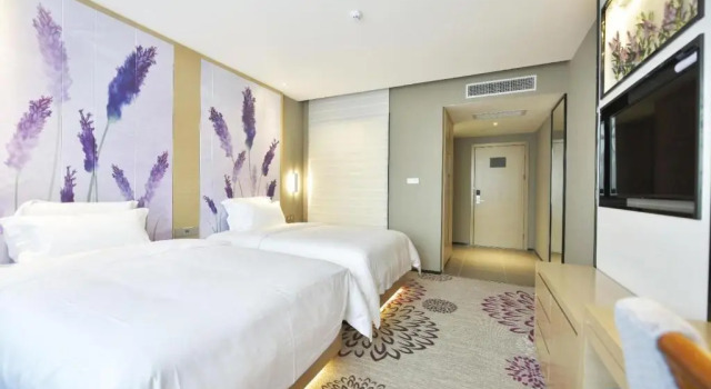 Двухместный номер Deluxe Lavande Hotel Zhongshan Shaxi