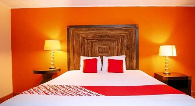 Номер Deluxe OYO Hotel Hacienda Don Luis