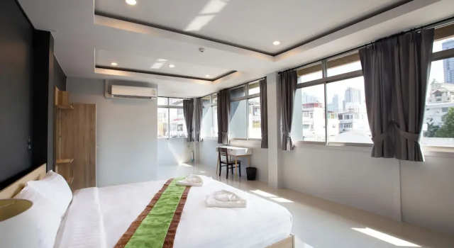 Номер Superior 185 @ Surawong Hotel
