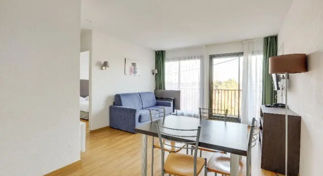 Четырёхместные апартаменты c 1 комнатой с балконом All Suites Appart Hôtel  Bassin d'Arcachon - Dune du Pilat