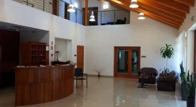Fenyves Hotel Békéscsaba, Reservar Hotel Bekescsaba 