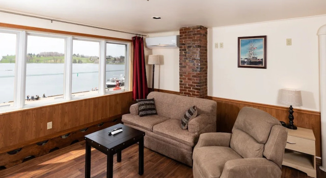 Номер Standard The Dockside Inn & Restaurant