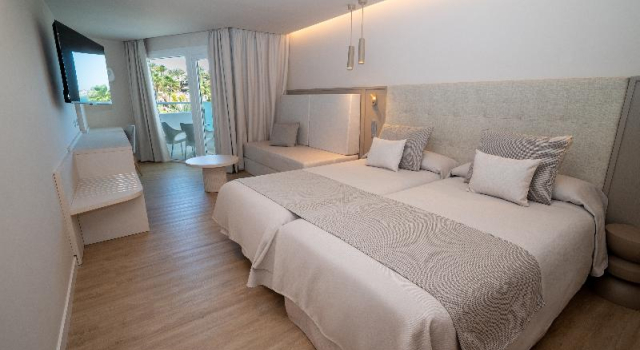 Двухместный номер Standard с балконом и с частичным видом на море Hotel Sahara Playa