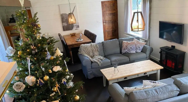 Коттедж с 3 комнатами B&B Angelbeeck