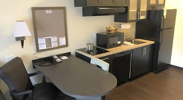 Люкс Candlewood Suites Greenville NC by IHG