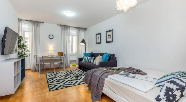 Студия Main Street apartments