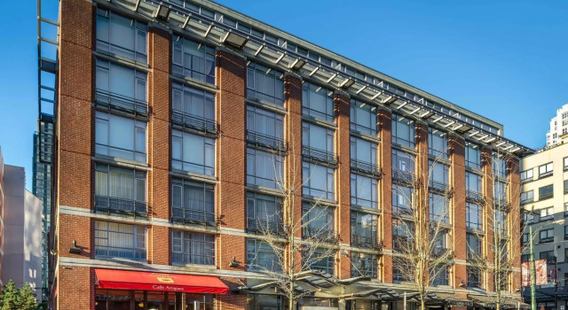 OPUS Hotel Vancouver