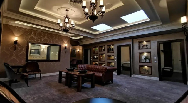 Люкс Deluxe Hotel Dvorana