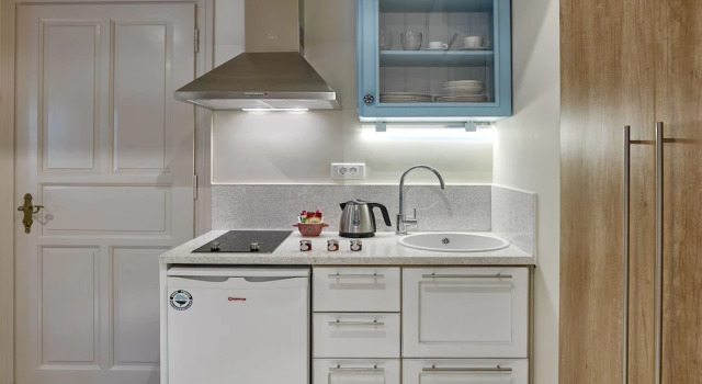 Полулюкс с балконом Konstantina Studios