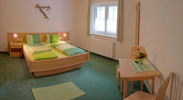 Pension Maier, Prenota Hotel Flattach 
