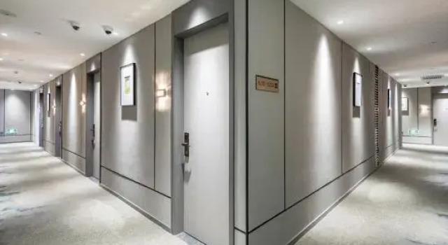 Homeinn Selected Hotel (Shanghai Luheng Road Subway Station)