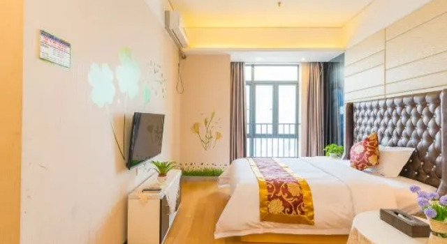 Люкс Guangzhou Jinhe Business Apartment (Haizhu Wanda-Hesheng Plaza)