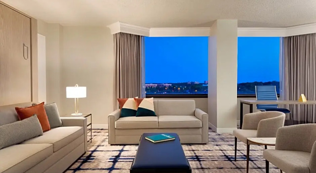 Люкс Crowne Plaza College Park - Washington DC by IHG
