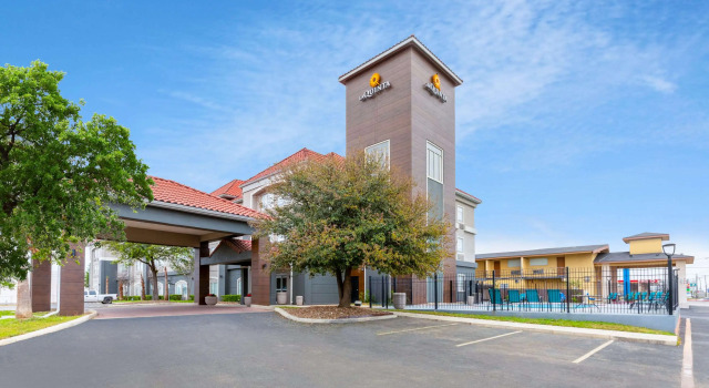 La Quinta Inn & Suites by Wyndham New Braunfels